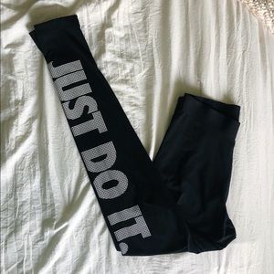 Nike Woman’s Pro Warm “JUST DO IT” Dri-Fit Legging